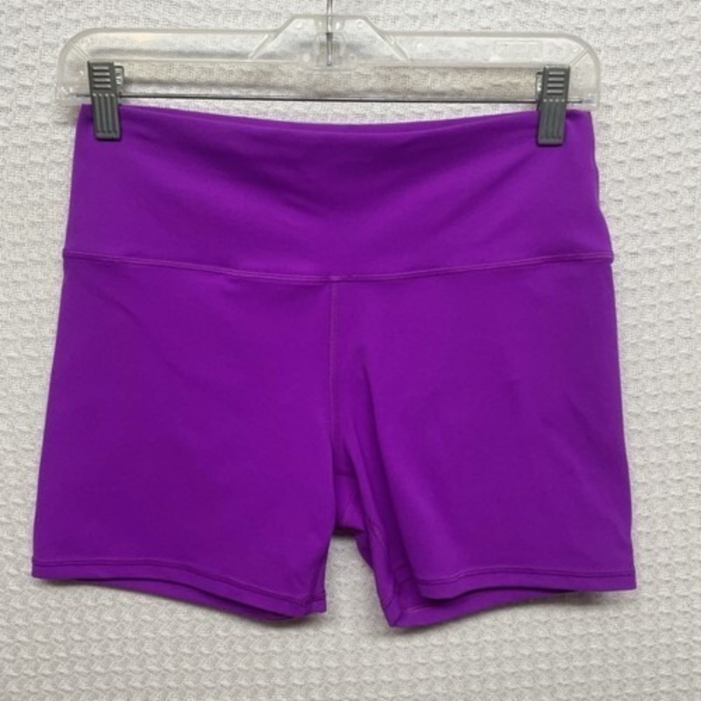 NWOT Athleta Transcend 5" Varsity Purple HighRise Workout Shorts Women L Vietnam